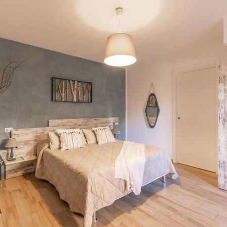 Il Riccio Di Ricciano Bed & Breakfast Casale Corte Cerro Екстериор снимка