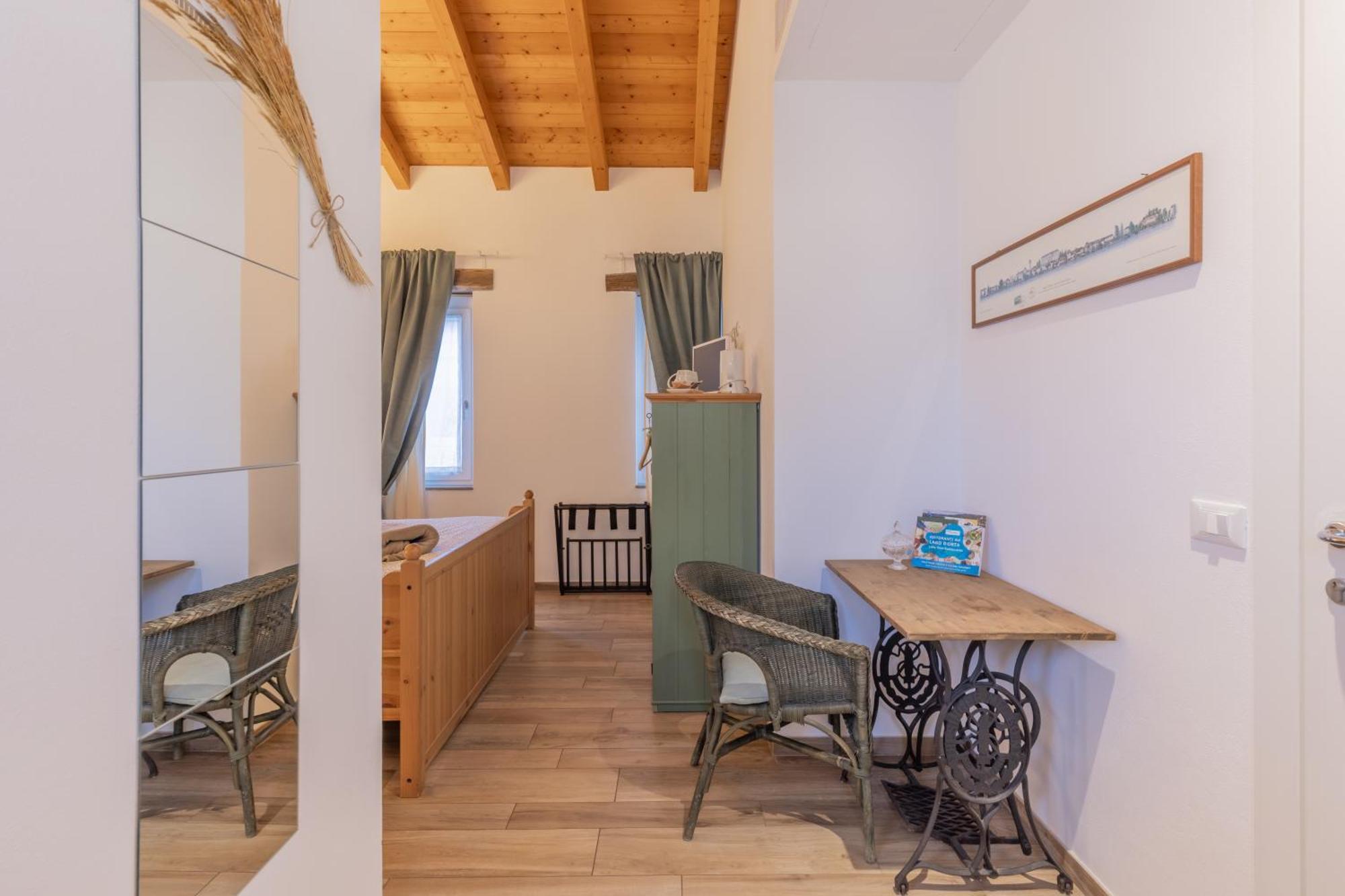 Il Riccio Di Ricciano Bed & Breakfast Casale Corte Cerro Екстериор снимка