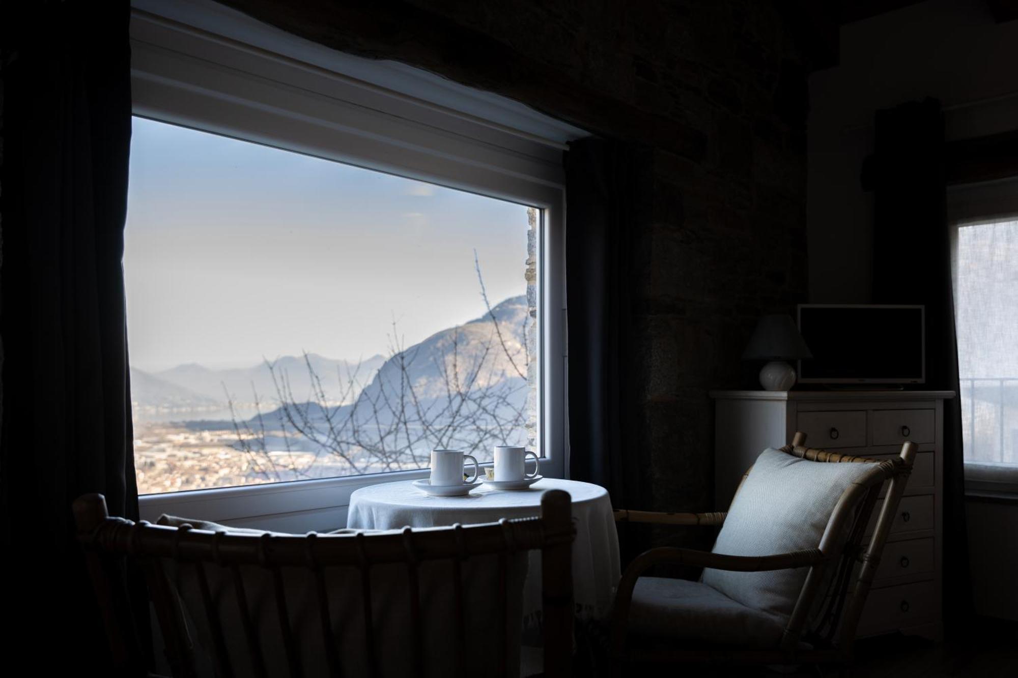 Il Riccio Di Ricciano Bed & Breakfast Casale Corte Cerro Екстериор снимка