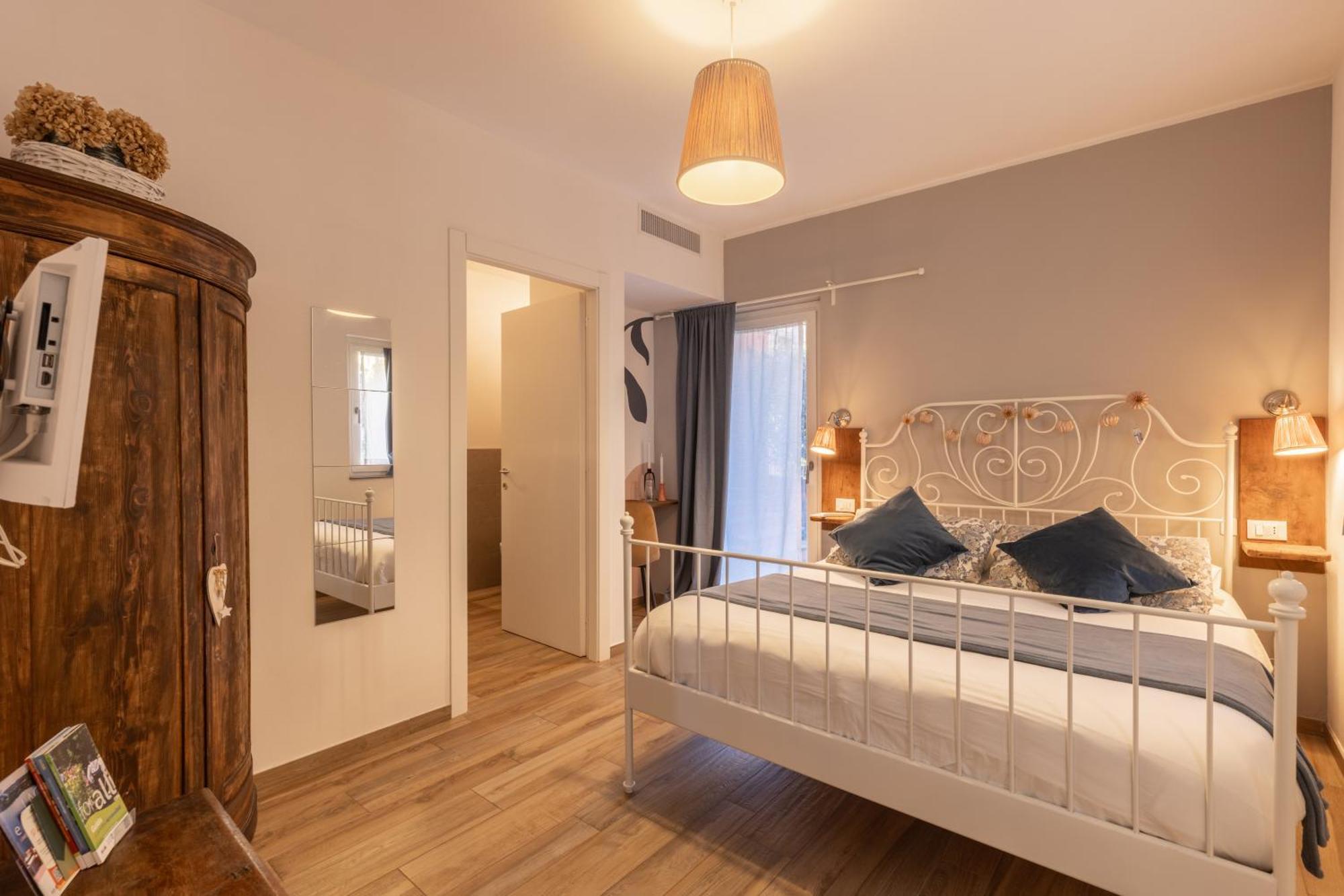 Il Riccio Di Ricciano Bed & Breakfast Casale Corte Cerro Екстериор снимка